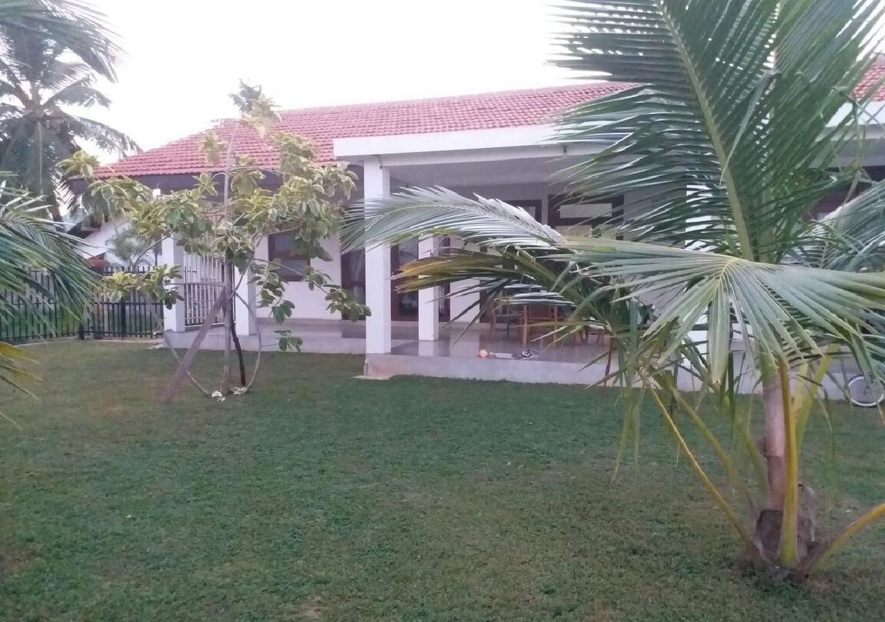 Negombo Holiday Home Exterior foto